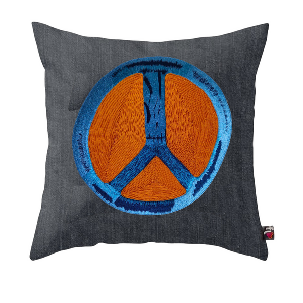CLEMENTINE PEACE  |  THROW